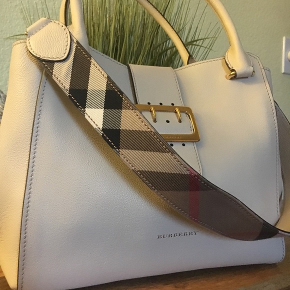Burberry Handbags - ❌SOLD❌ Burberry Buckle Handbag